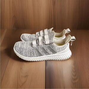 Adidas kaptir cloud running shoes grey/white/silver running shoes size 11